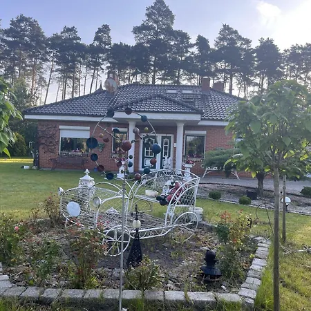 Вилла Antyki24 Nad Bialym Jeziorem Dom Na Przyjecia I Spotkania